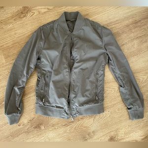 I don’t wear this enough, cleaning out my closet.